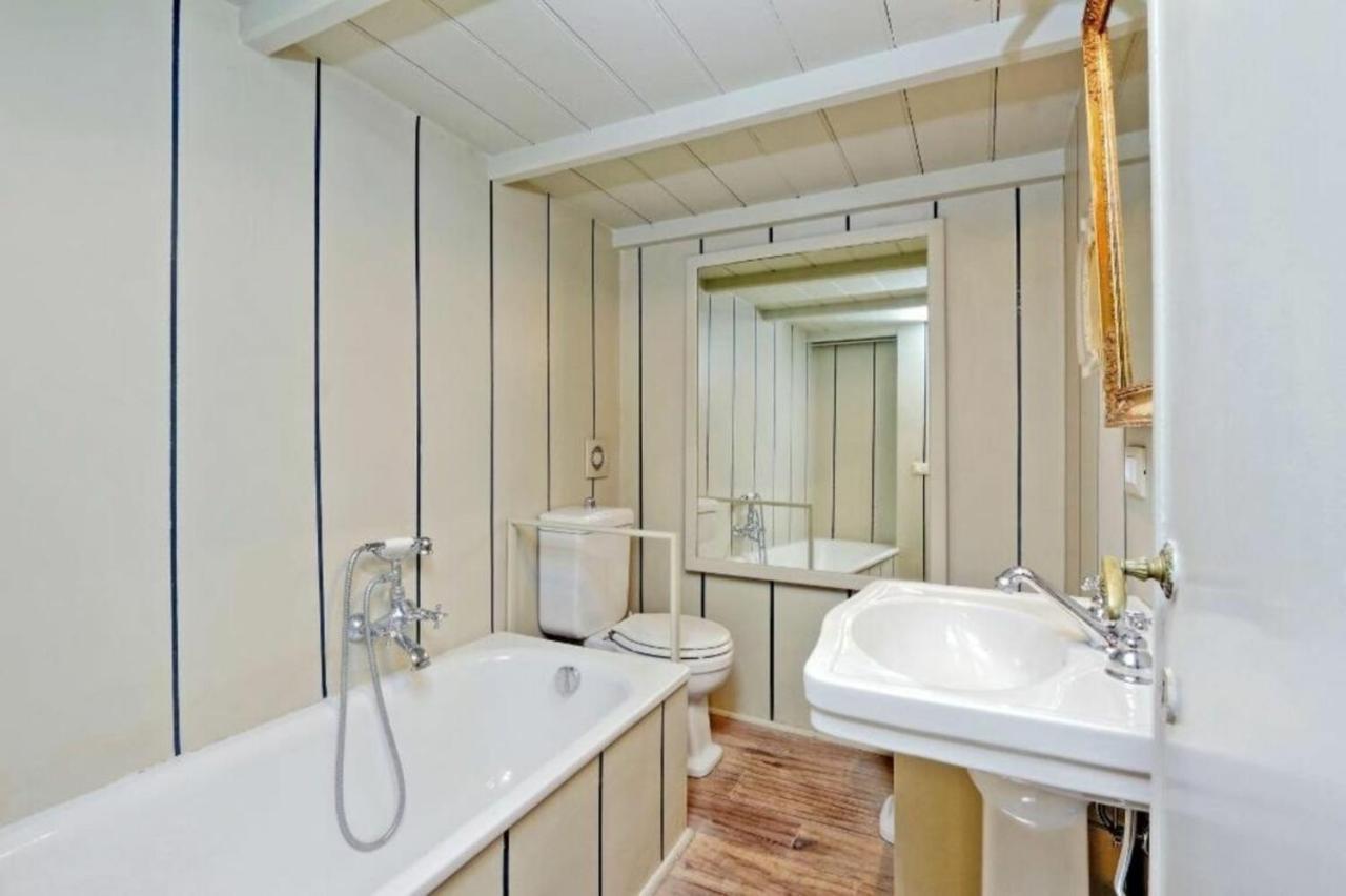 Studio Apt In Rome City Centre Via Gregoriana By Halldis Kültér fotó