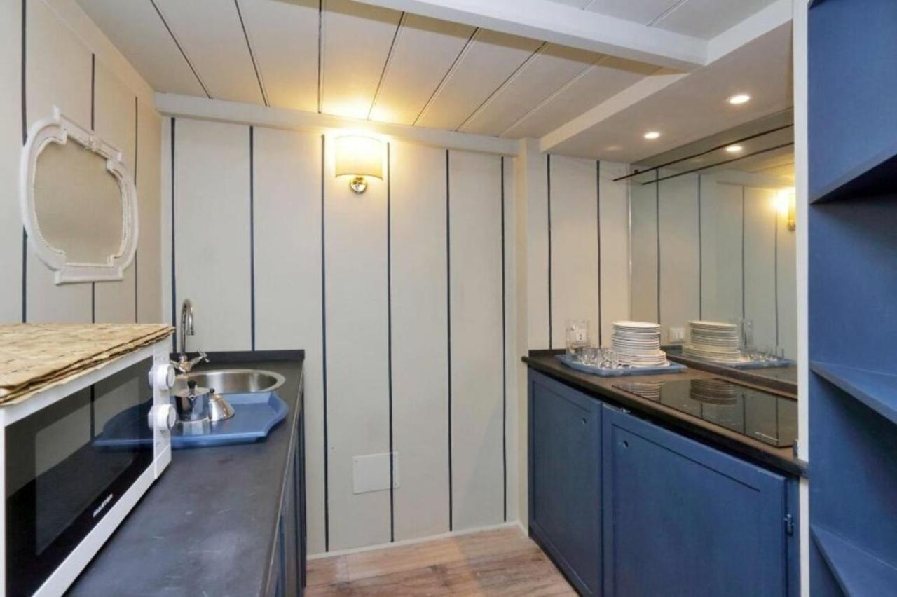 Studio Apt In Rome City Centre Via Gregoriana By Halldis Kültér fotó